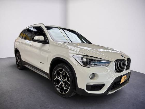 BMW X1 2.0 16V TURBO ACTIVEFLEX SDRIVE20I X-LINE 4P AUTOMÁTICO BMW X1 2.0 16V TURBO ACTIVEFLEX SDRIVE20I X-LINE 4P AUTOMÁTICO